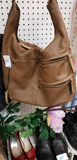 Shopping Mall «Sun-Vet Mall», reviews and photos, 5801 Sunrise Hwy, Holbrook, NY 11741, USA