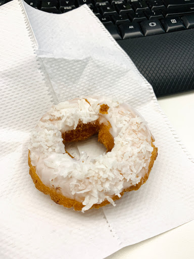 Donut Shop «Dona Queen Donut & Deli», reviews and photos, 2445 4th Ave S #114, Seattle, WA 98134, USA