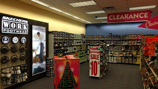 Shoe Store «Shoe Carnival», reviews and photos, 152 S Gary Ave, Bloomingdale, IL 60108, USA