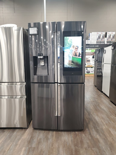 Electronics Store «Best Buy», reviews and photos, 32320 John R Rd, Madison Heights, MI 48071, USA