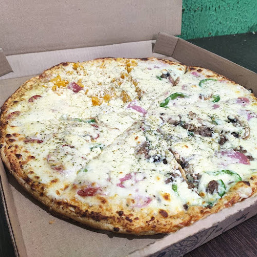Opiniones de BOX Pizzeria en Quito - Pizzeria