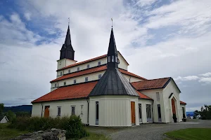 Veldre kirke image