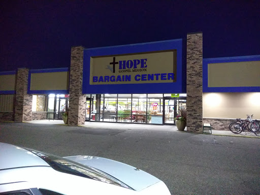 Thrift Store «Hope Gospel Mission Bargain Center», reviews and photos