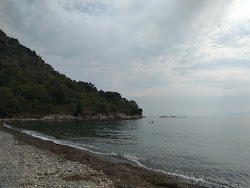Stroggili beach'in fotoğrafı doğal alan içinde bulunmaktadır