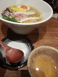 Photo n°61 de Ryukishin Eiffel à Paris ()