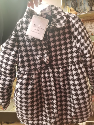 Flea Market «Treasure City Market LLC», reviews and photos, 121 S Washington St, DeRidder, LA 70634, USA