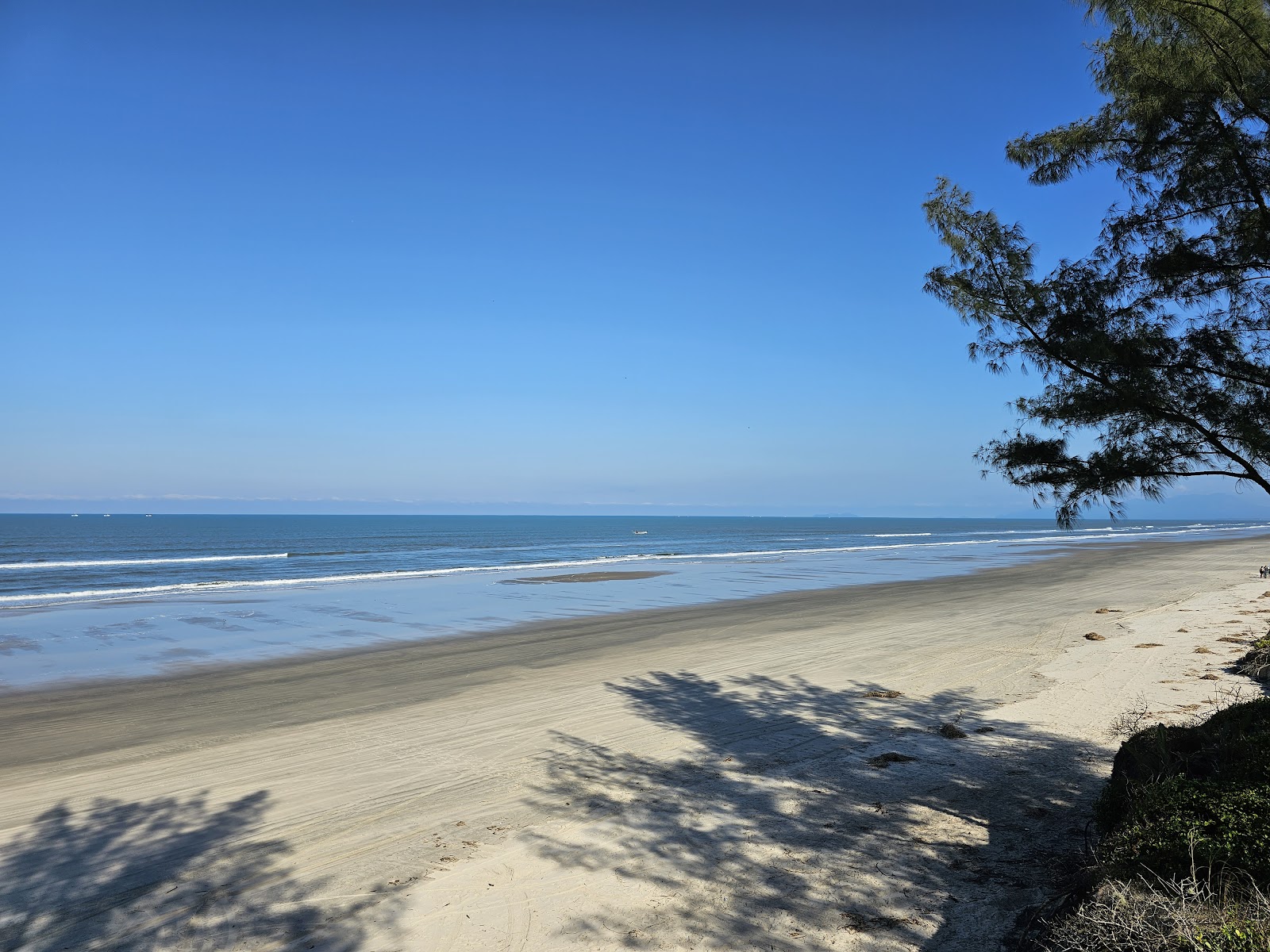 Pedrinhas Beach photo #8