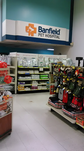Pet Supply Store «PetSmart», reviews and photos, 3431 Tittabawassee Rd, Saginaw, MI 48604, USA