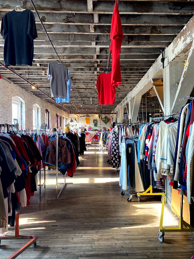Wholesaler «Pixel 19 Vintage Clothing LLC», reviews and photos, 211 Klotter Ave, Cincinnati, OH 45219, USA