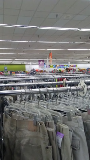 Thrift Store «Guadalupe & Dobson Goodwill Retail Store & Donation Center», reviews and photos, 2039 W Guadalupe Rd, Mesa, AZ 85202, USA