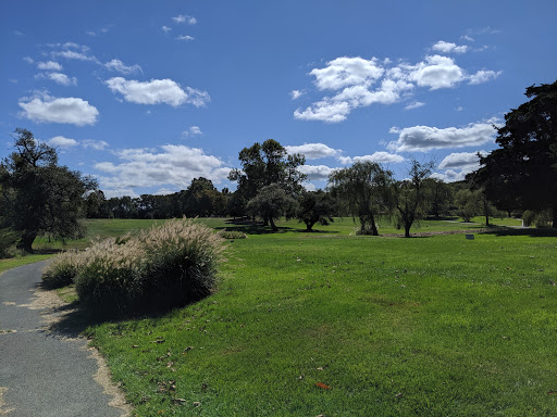 Country Club «Old Orchard Country Club», reviews and photos, 54 Monmouth Rd, Eatontown, NJ 07724, USA