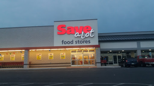 Grocery Store «Save-A-Lot», reviews and photos, 611 N 12th St, Lebanon, PA 17046, USA