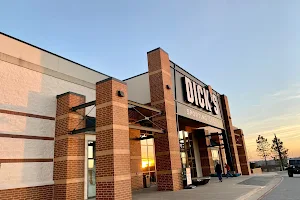 DICK'S Sporting Goods image