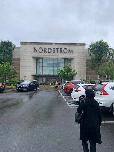 Shopping Mall «Alderwood Mall», reviews and photos, 3000 184th St SW, Lynnwood, WA 98037, USA