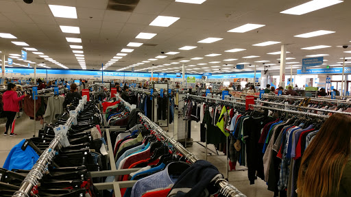 Clothes market Victorville