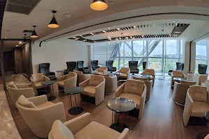 Turkish Airlines Star Alliance Gold Lounge image