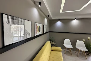 Therapy Hall Φυσικοθεραπεία - Ελευθέριος Ιωακείμ image