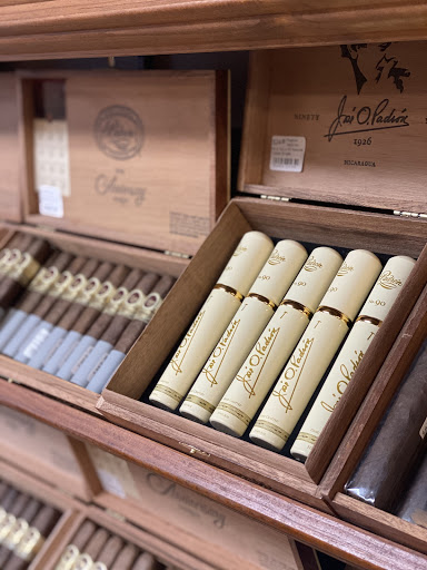 Cigar Shop «Three Js Cigar Davie», reviews and photos, 8250 Griffin Rd, Davie, FL 33328, USA