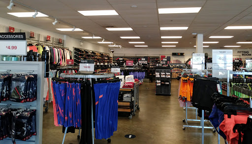 Shoe Store «Reebok Outlet», reviews and photos, 121 Outlet Square, Hershey, PA 17033, USA