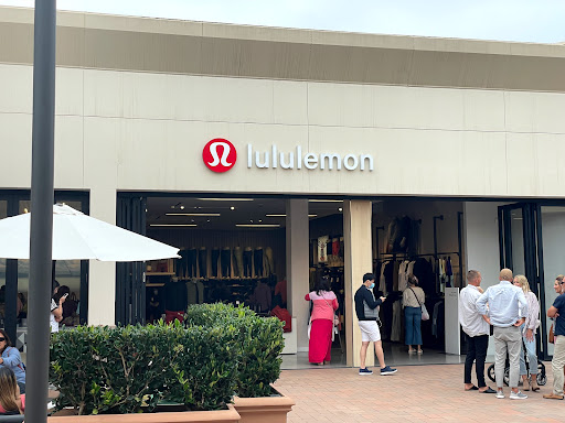 Sportswear Store «lululemon», reviews and photos, 563 Newport Center Dr, Newport Beach, CA 92660, USA