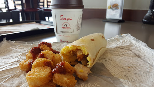 Fast Food Restaurant «Chick-fil-A», reviews and photos, 9335 Crown Crest Blvd, Parker, CO 80138, USA