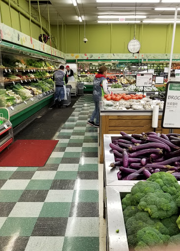 Korean Grocery Store «H Mart», reviews and photos, 8103 Lee Hwy, Falls Church, VA 22042, USA