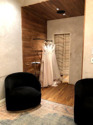 Bridal Shop «BHLDN», reviews and photos, 8 E Walton St, Chicago, IL 60611, USA