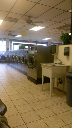 Laundromat «All Clean Coin Laundry», reviews and photos, 3090 Aloma Ave #110, Winter Park, FL 32792, USA