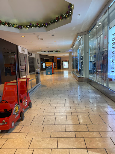 Clothing Store «Forever 21», reviews and photos, 2325 Stoneridge Mall Rd, Pleasanton, CA 94588, USA