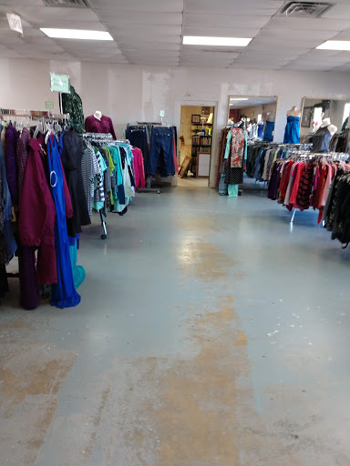 Thrift Store «Here Today Gone Tomorrow Thrift Store», reviews and photos, 10240 Burbank Dr, Baton Rouge, LA 70810, USA