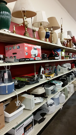 Thrift Store «Salvation Army Family Store & Donation Center», reviews and photos, 4365 Merle Hay Rd, Des Moines, IA 50310, USA