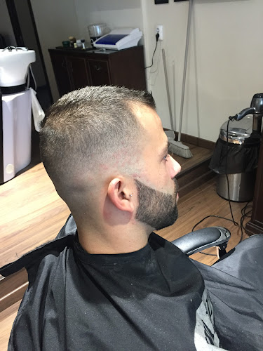 Comentários e avaliações sobre o Barbearia Fernandes