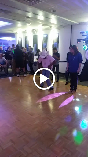 Public Golf Course «St Denis Golf Club & Party Center», reviews and photos, 10660 Chardon Rd, Chardon, OH 44024, USA