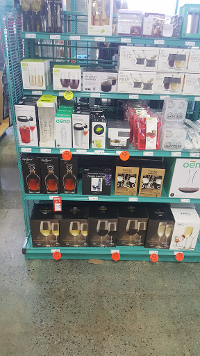 Liquor Store «East Windsor Bottle King», reviews and photos, 385 US-130, East Windsor, NJ 08520, USA