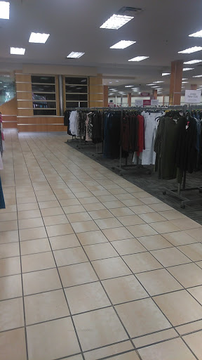 Clothing Store «Burlington Coat Factory», reviews and photos, 285 N Moorpark Rd, Thousand Oaks, CA 91360, USA