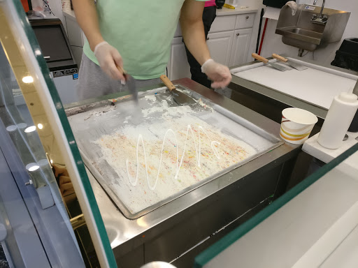 Shopping Mall «The Mall at Partridge Creek», reviews and photos, 17420 Hall Rd, Charter Twp of Clinton, MI 48038, USA