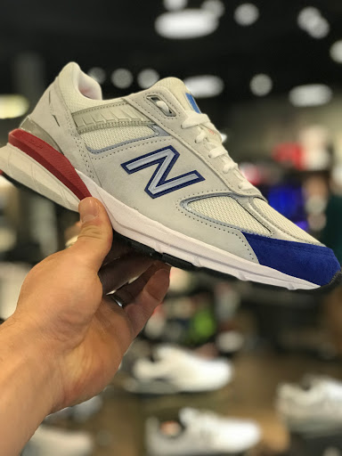 Shoe Store «New Balance», reviews and photos, 380 W Main St, Avon, CT 06001, USA