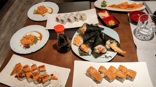 Yaki sushi fusion restaurant