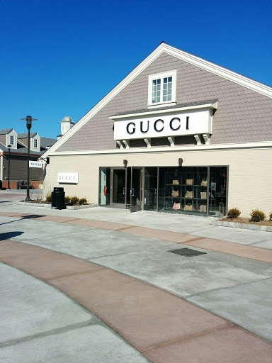 Shopping Mall «Woodbury Common Premium Outlets», reviews and photos, 498 Red Apple Ct, Central Valley, NY 10917, USA