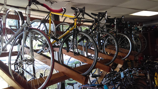 Bicycle Store «Bicycle Spot», reviews and photos, 5074 N Dixie Hwy, Oakland Park, FL 33334, USA