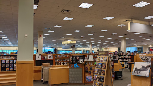 Book Store «Barnes & Noble», reviews and photos, 1 E Towne Mall, Madison, WI 53704, USA