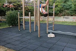 Street workout park - Toc outdoor gym image