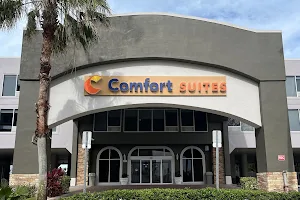 Comfort Suites Clearwater - Dunedin image