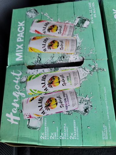 Liquor Store «The Barn Bottle Shop», reviews and photos, 25 Village Pkwy, Pendergrass, GA 30567, USA