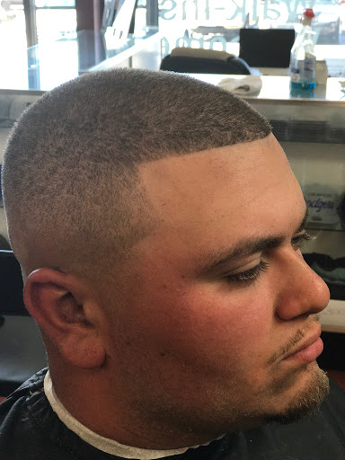 Barber Shop «Changes Barbershop & Beauty Salon», reviews and photos, 8904 S Tacoma Way, Lakewood, WA 98499, USA