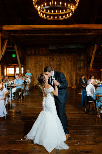 Bridal Shop «Taylored For You», reviews and photos, 516 E Main St, Mechanicsburg, PA 17055, USA