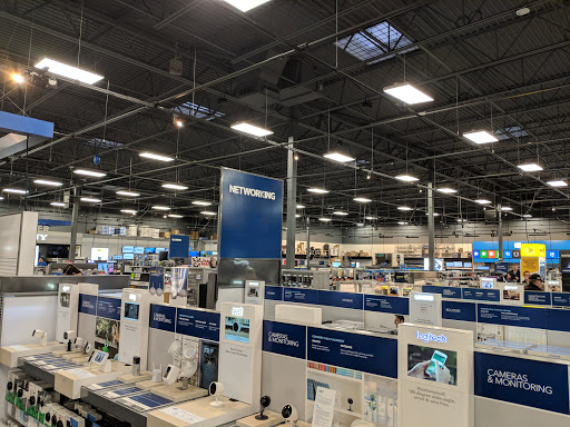 Electronics Store «Best Buy», reviews and photos, 8301 3rd St N, Oakdale, MN 55128, USA
