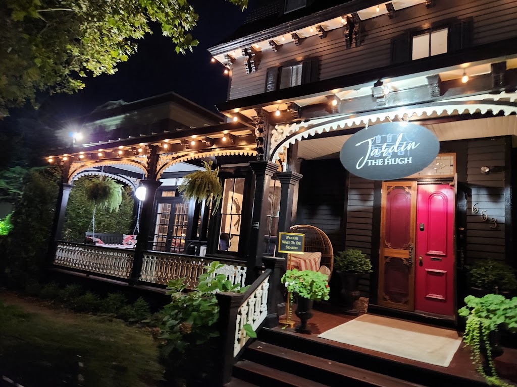 Jardin At The Hugh 08204