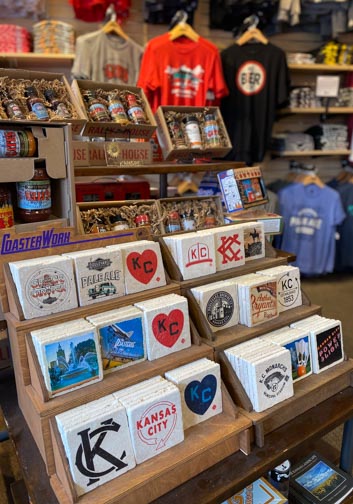 Sportswear Store «Rally House Plaza», reviews and photos, 452 Ward Pkwy, Kansas City, MO 64112, USA