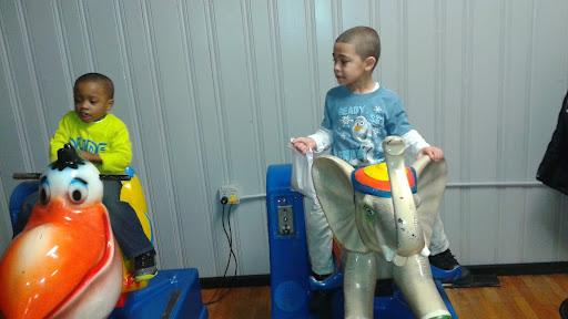 Bowling Alley «Devon Duckpin Lanes», reviews and photos, 551 Naugatuck Ave, Milford, CT 06460, USA